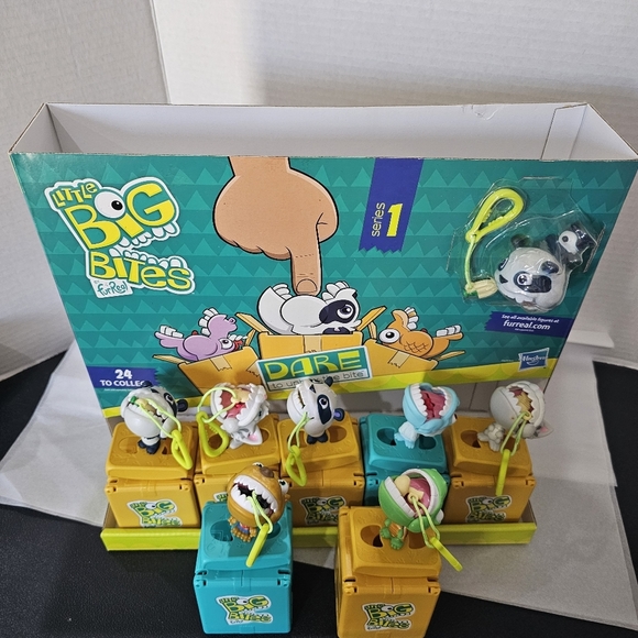 7 Little Big Bites Lot by FurReal Series 1 INCLUDES ORIGINAL DISPLAY & Toys - Picture 15 of 16